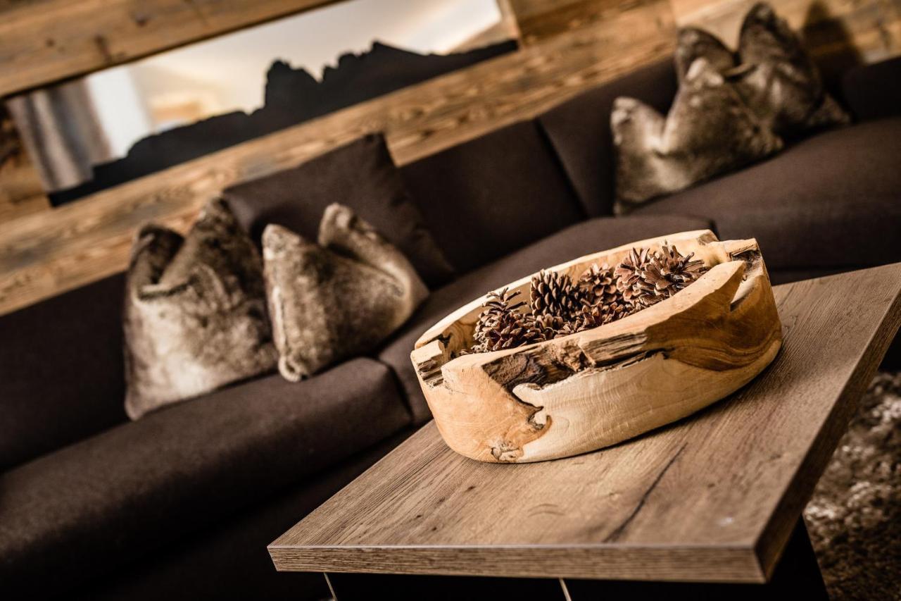 Apartments Villa Gardena - Gardenahotels Селва ди Вал Гардена Екстериор снимка