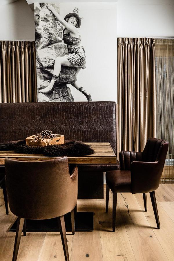 Apartments Villa Gardena - Gardenahotels Селва ди Вал Гардена Екстериор снимка