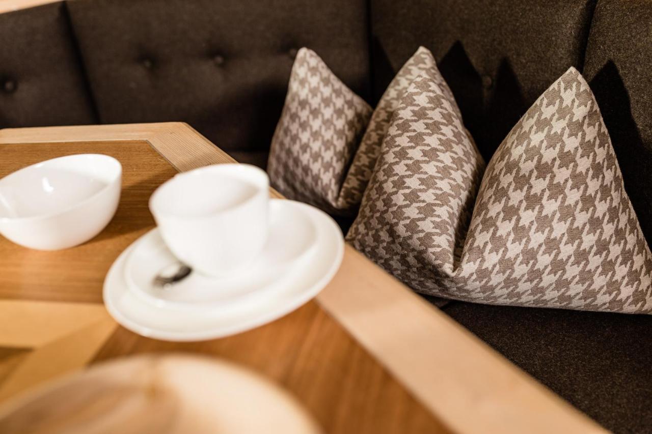 Apartments Villa Gardena - Gardenahotels Селва ди Вал Гардена Екстериор снимка