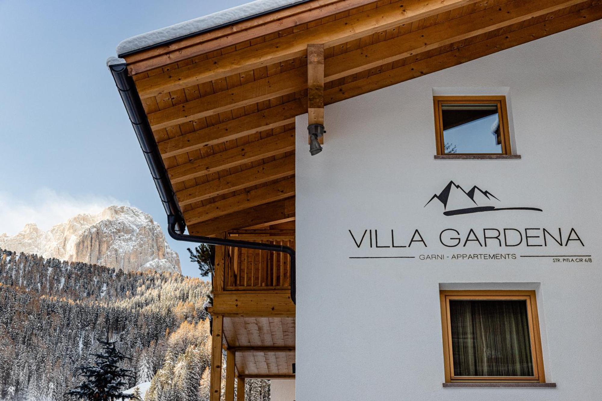 Apartments Villa Gardena - Gardenahotels Селва ди Вал Гардена Екстериор снимка